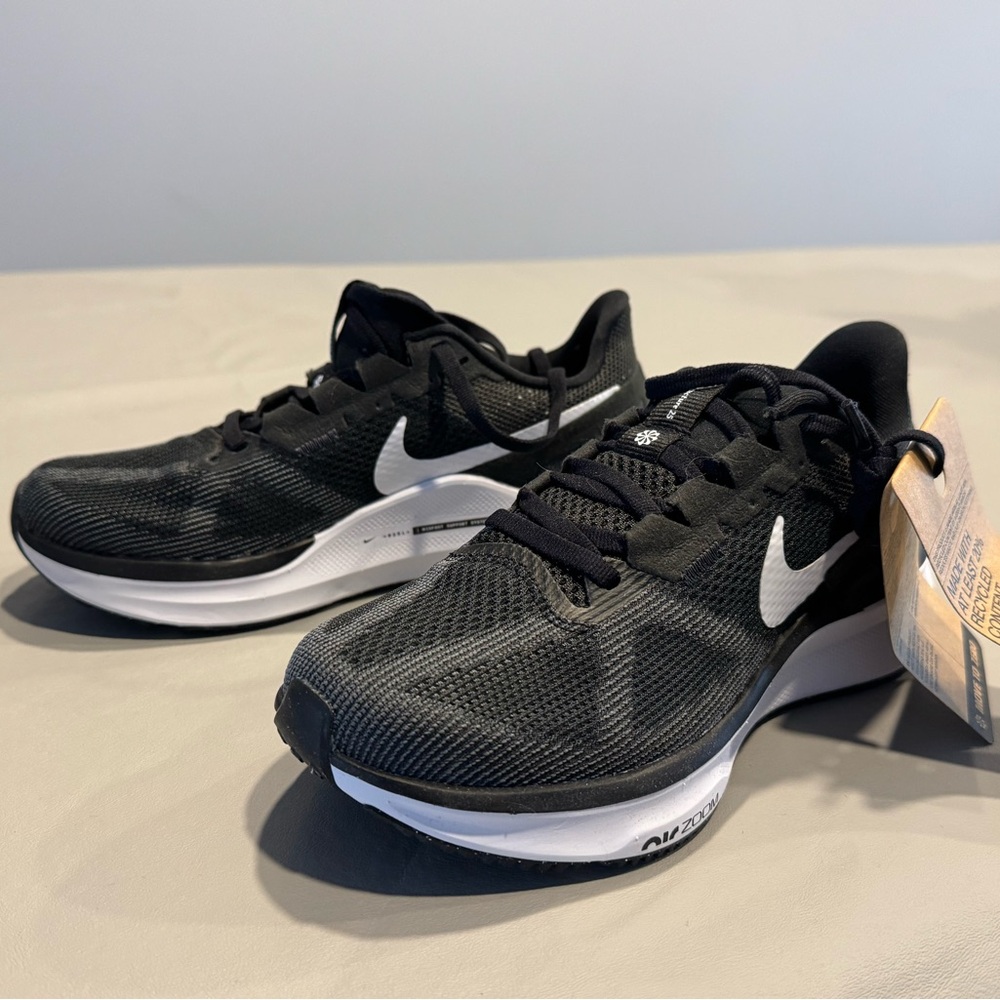 Nike Black and White Athletic Shoes